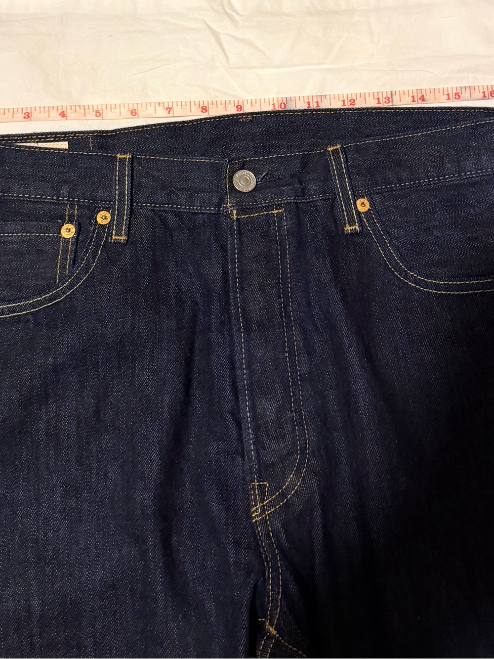 Levi's 501 Men's Dark Indigo 34x30 - Picture 3 of 6